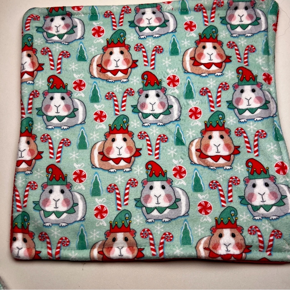 2 Guinea Pig Piddle Pee Pads Candy Cane Reversible Washable Reusable New